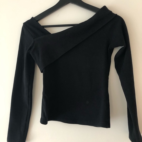 Black stylish Crop Top - Picture 4 of 4